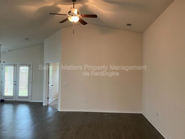 Photo - 5652 Peach Dr