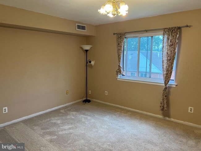 Building Photo - 809 Red Lion Rd Unit B36