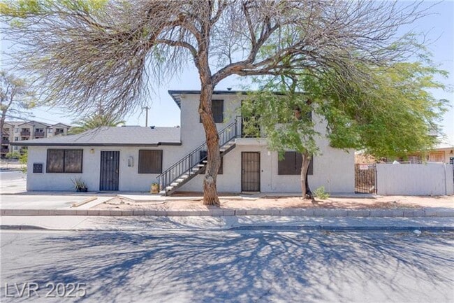 Building Photo - Cozy 2-Bedroom Home – Comfortable & Conven...
