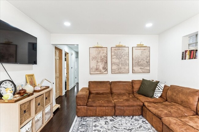 Photo - 2735 N Mozart St Unit 1