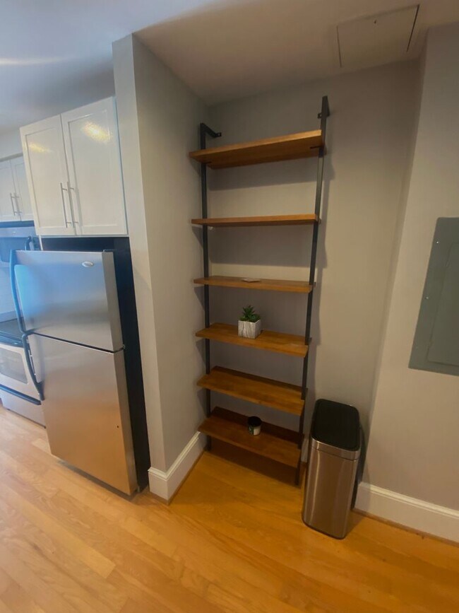 Photo - Open And Updated One Bedroom Apartment At ...