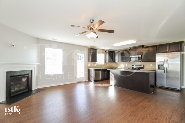 Photo - 1655 Haddington Point Dr