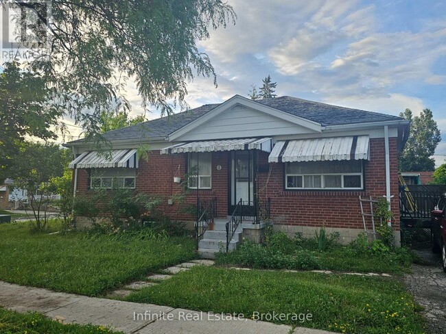 Photo - 1 Leduc Dr