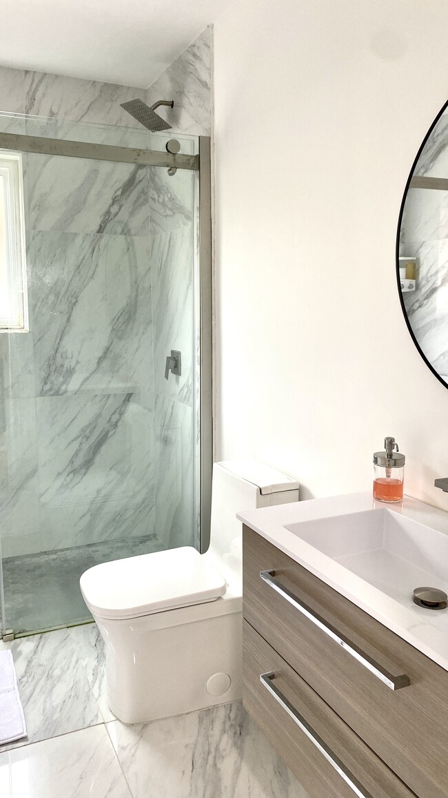 Photo - 411 10th Ave