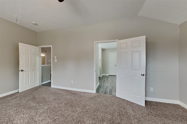Photo - 21884 Whispering Forest Dr