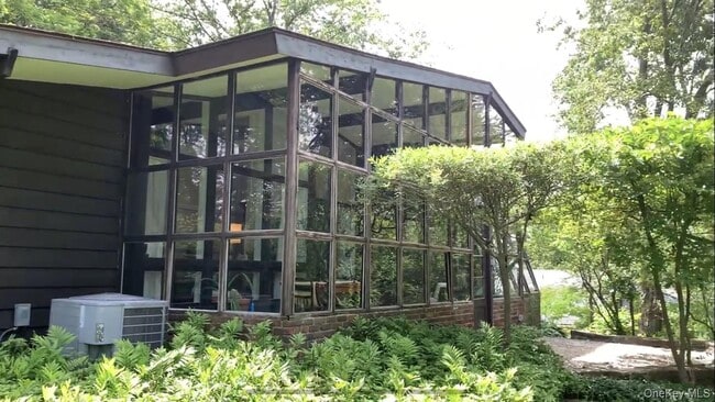 Photo - 424 N Ridge St
