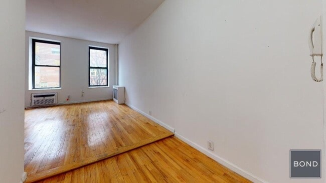 Photo - 335 E 92nd St Apartment Unit 4A