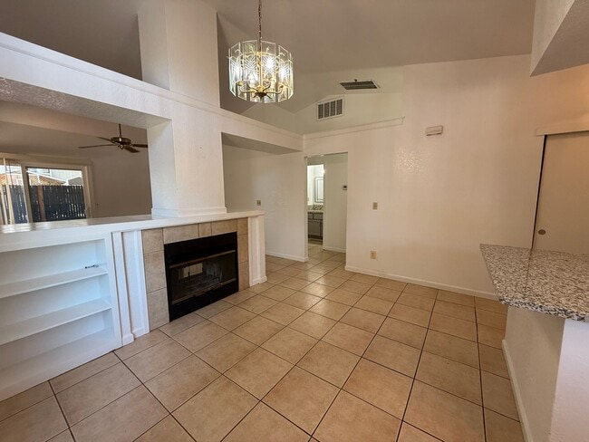 Photo - Get $400 Off Your 1st Month's Rent