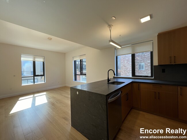 Photo - 65 Gardner St Apartamentos Unidad 2 BED 2 BATH ALLSTON