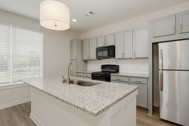 Photo - Hillside Flats