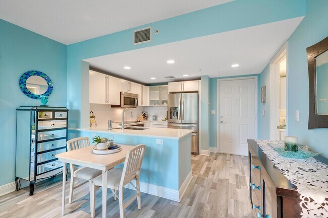 Photo - 610 Clematis St Unit 419