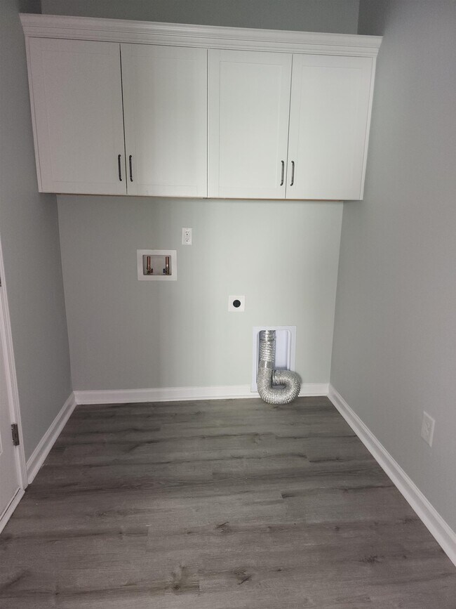Photo - 5527 Redleaf Rose Dr