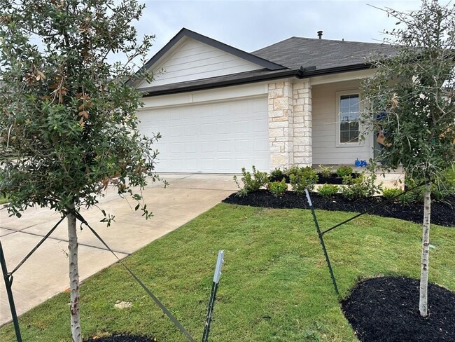 Building Photo - 563 Evergreen Sumac Lp