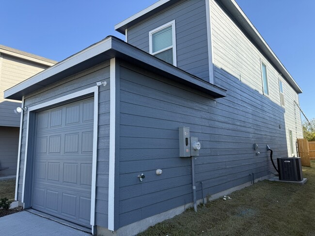 Photo - 807 Sandhill Crane Ln