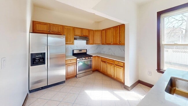 Building Photo - 45 Henry Ave Unit 1