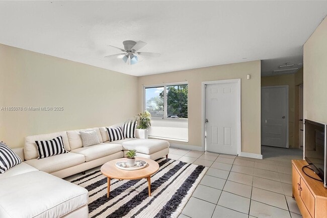 Building Photo - 538 NW 18th Ave Rental