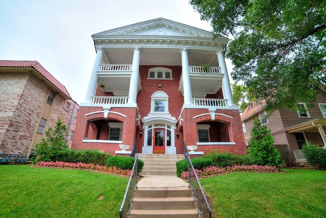 Photo - 4152 McGee St Unit 2N