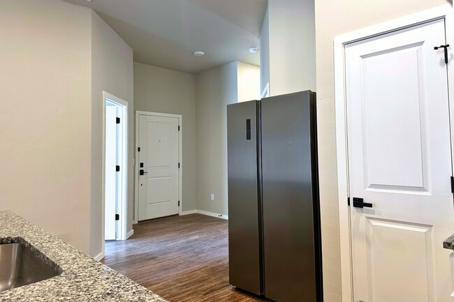 Photo - 2126 N Jayton Ave Unidad A