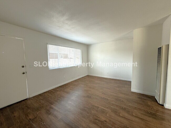 AVAILABLE Now - 2 Bedroom, 1 Bath Grover Beach Apartment