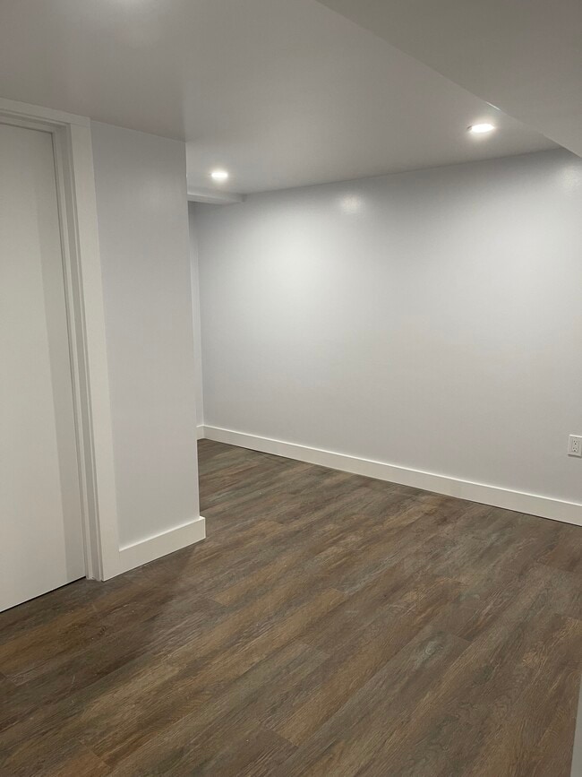 Photo - 76 Lexington St Unit Newly finished