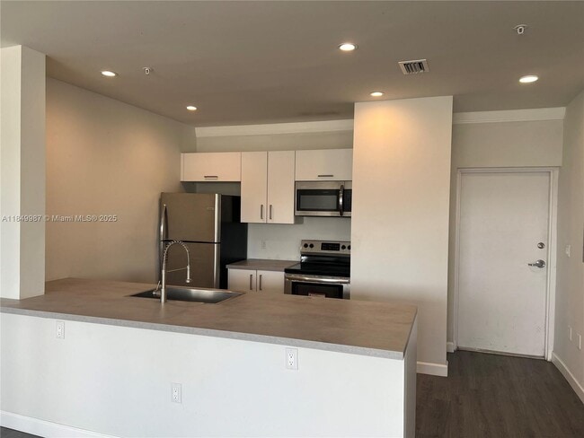 Photo - 2311 NW 22nd Ave Unit 302