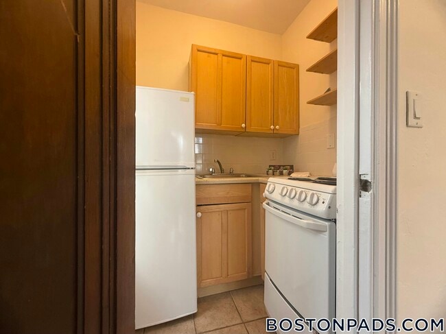 Photo - 2 Elmwood Ave Unit 14