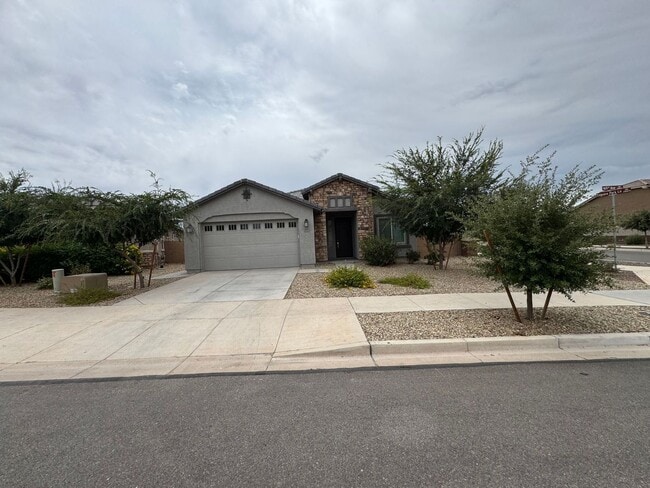 Photo - Beautiful Surprise Home: 4 Bd, 3 Ba