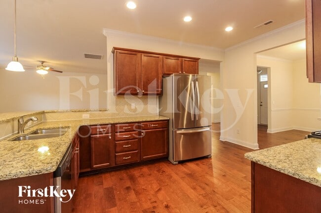 Photo - 4086 St Johns St