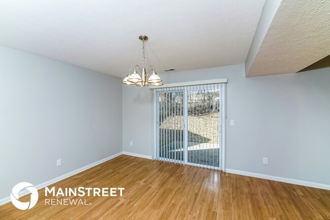Photo - 4302 Willowview Blvd