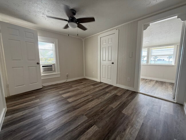 Photo - 5437 Essex Ave S Unit 4