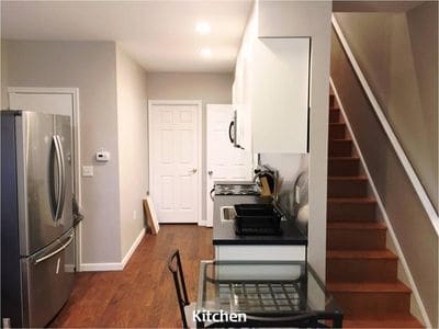 Photo - 711 N Dekalb St