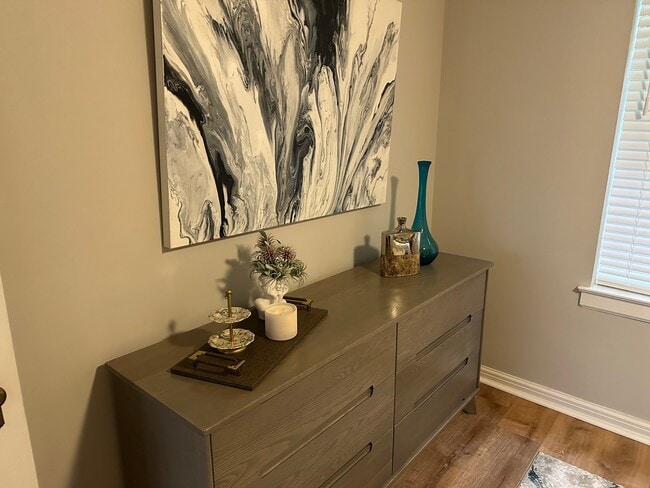 Photo - 1700 N Elm St Unit L2