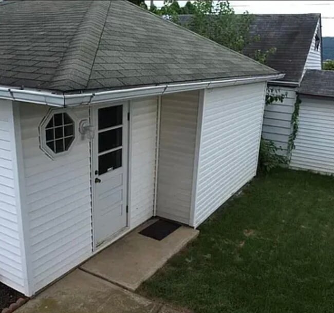 Photo - 924 Wood St