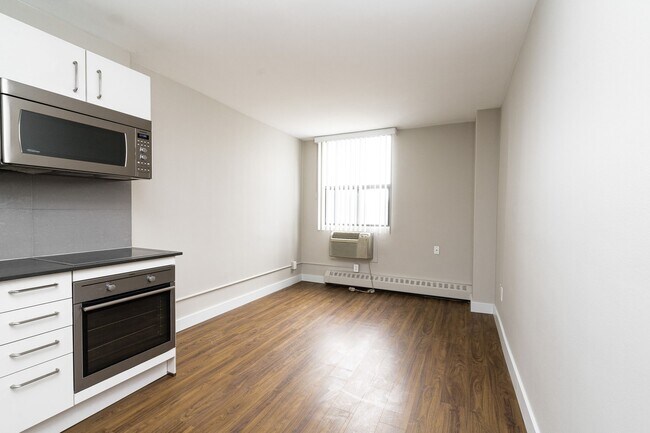 Photo - 798 Richmond Street West Unit 444