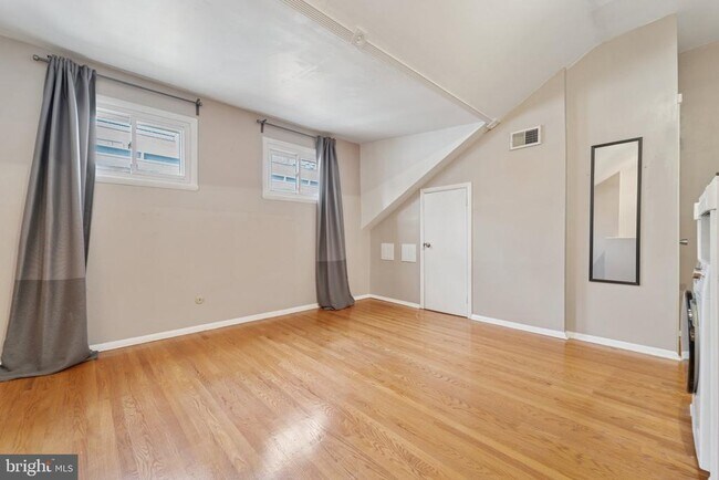 Photo - 1029 Spruce St Unit 304