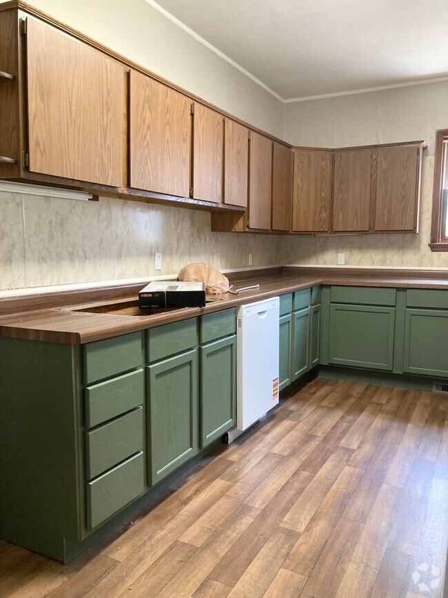 Building Photo - 307 E Main St Unit B Rental
