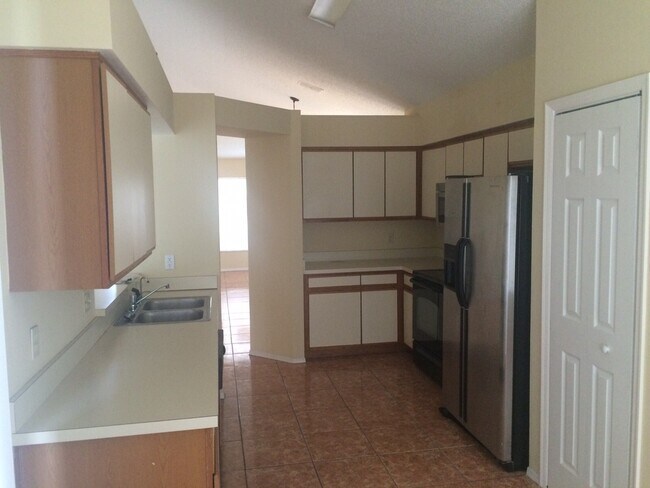 Photo - Spacious 4 Bed Pool Home!!!