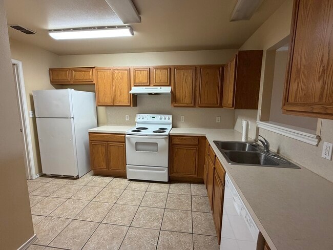 Photo - 502 N Clinton Ave