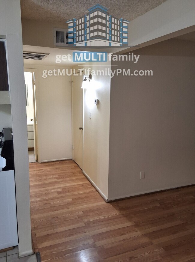 Bright & Cozy 1Bedroom in Phoenix Your Apartment Unit B