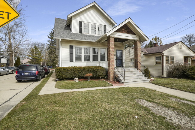 Photo - 2322 Spring St Unit 2322 Spring St.