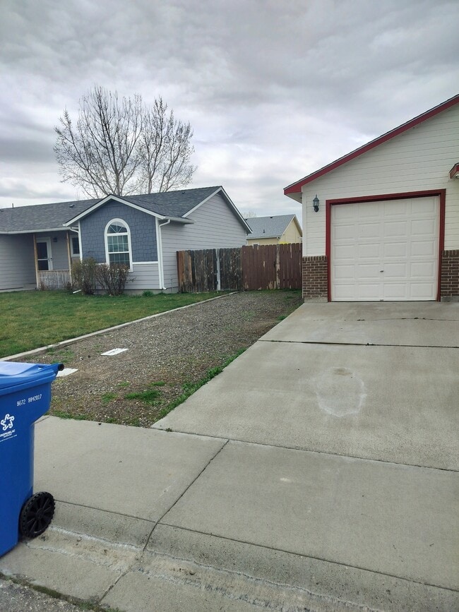 Photo - 1415 Chelsey Cir