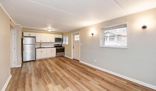 Photo - 458 Miller Ave