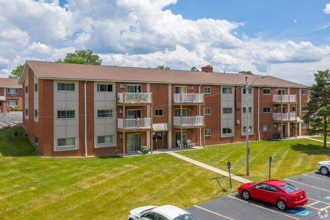 Photo - The Acadian Apartments