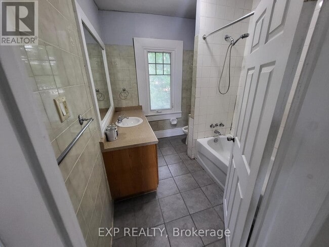 Photo - 9 Proctor Blvd Unité 2