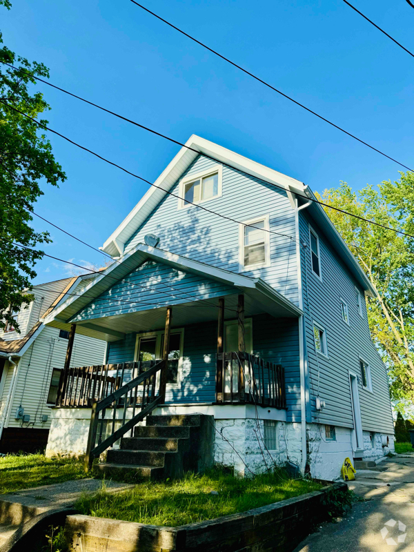 Building Photo - 1085 Herberich Ave Rental