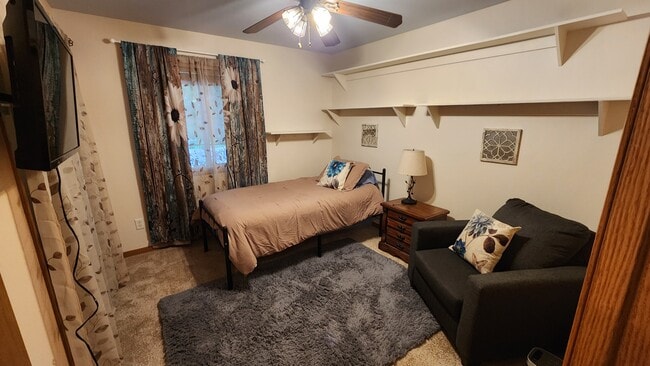 Photo - 371 Cardinal Ave