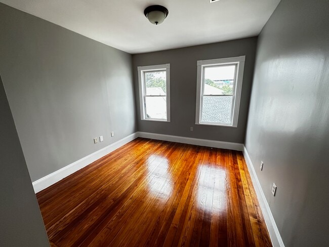 Photo - 33 Adamson St