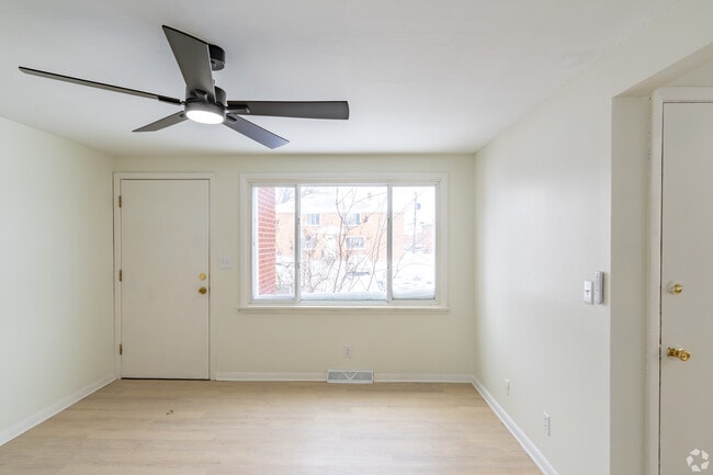 U-Crest Apartments