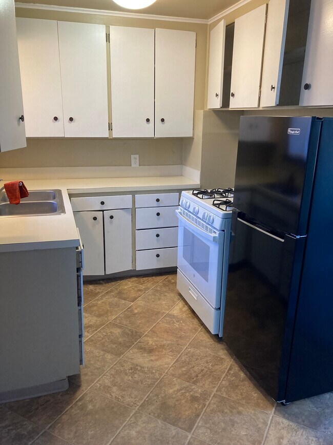 327 S St SE Apartments For Rent in Auburn, WA