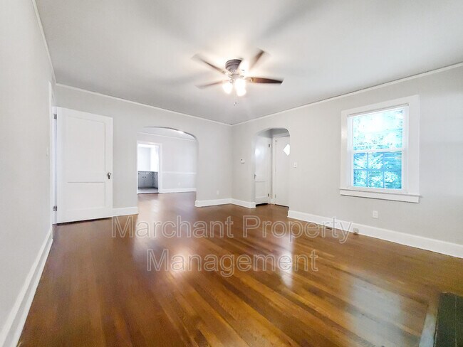 Photo - 111 Deoyley Ave